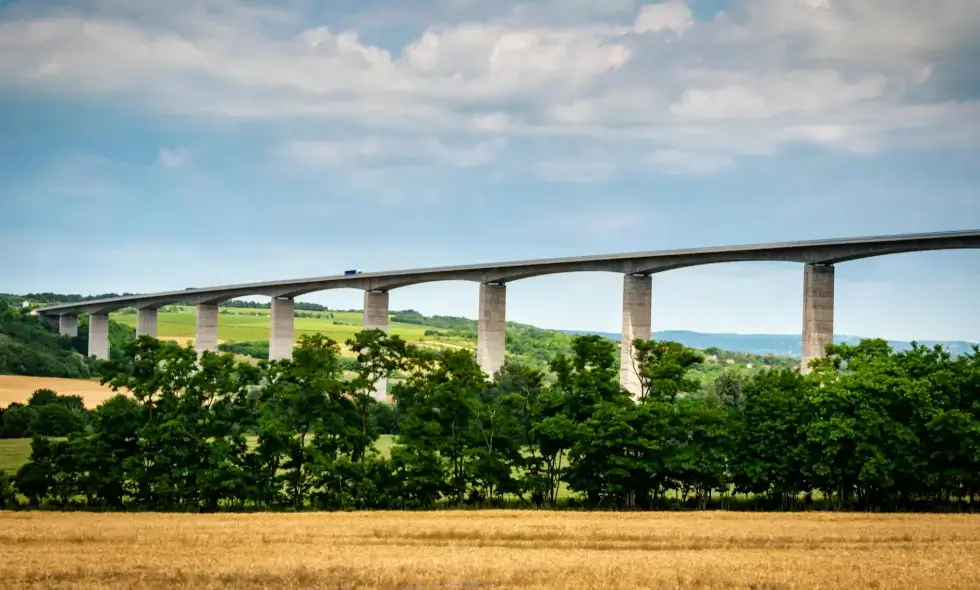 Hungarian highway e-vignettes: How and why should we purchase them?