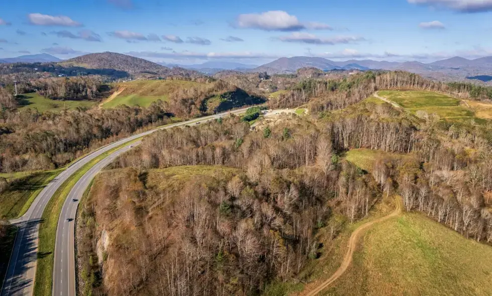 Trideset kilometrov avtoceste: ŘSD obljublja, da bodo pred božičem odprli južni odsek M3.